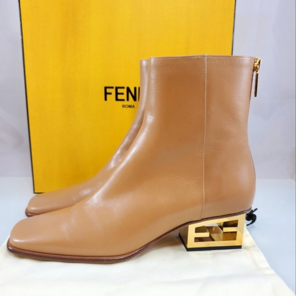 NEW$1,450 Fendi Capretto Baguette Gold Logo Heel Leather Bootie Boots Sz 38 (8) - Picture 11 of 16